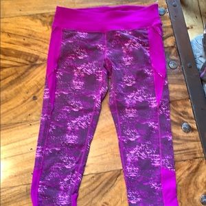 Athleta Capri leggings